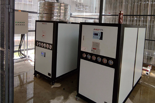 PLC控溫系統在模溫機中的應用優勢